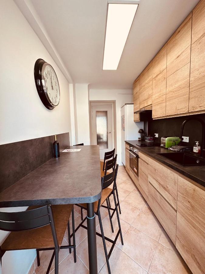 The Nice - 3 Rooms, 3Air Cond, 3Tv, 3Fans, 2 Wc, Wifi Everywhere 5Min Aeroport, Train, Beach, 1Min Tram, 15 Min Centre, Port, Parking Possible Eksteriør bilde