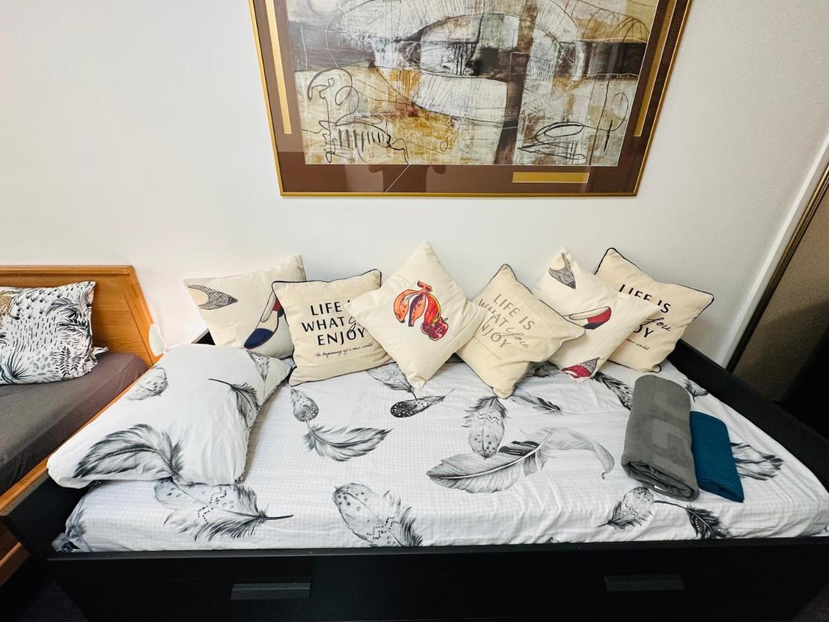 The Nice - 3 Rooms, 3Air Cond, 3Tv, 3Fans, 2 Wc, Wifi Everywhere 5Min Aeroport, Train, Beach, 1Min Tram, 15 Min Centre, Port, Parking Possible Eksteriør bilde